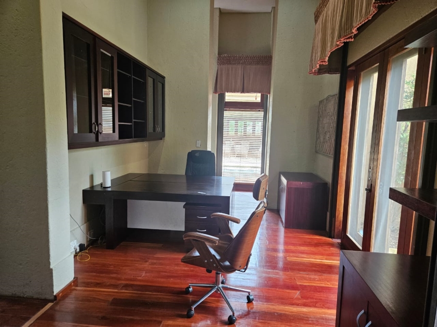 To Let 6 Bedroom Property for Rent in White River Country Estate Mpumalanga