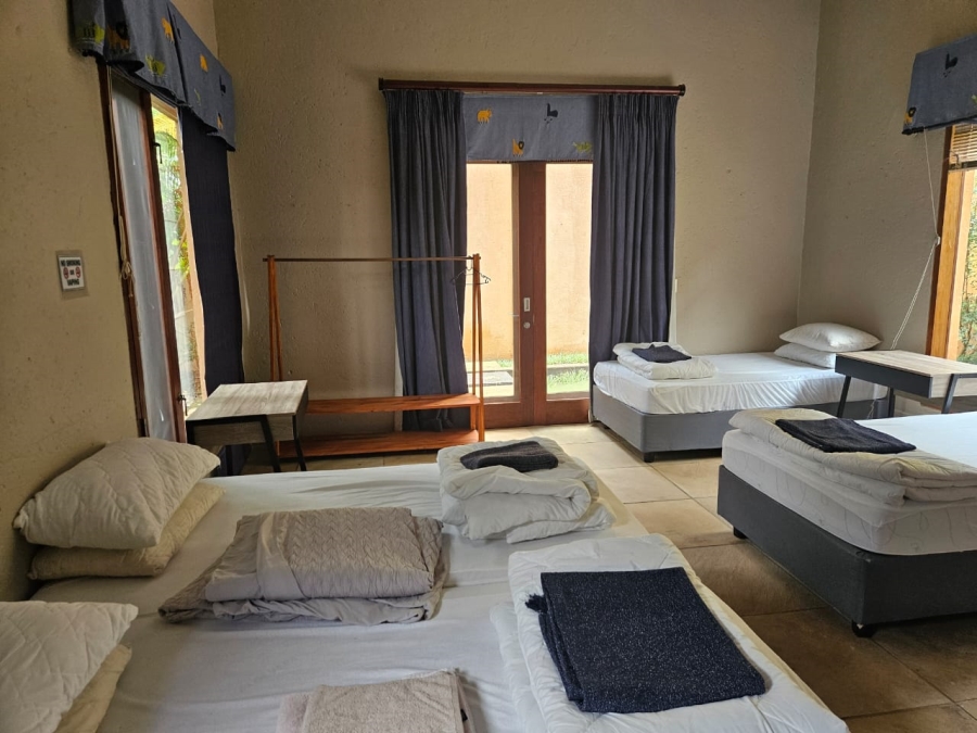 To Let 6 Bedroom Property for Rent in White River Country Estate Mpumalanga