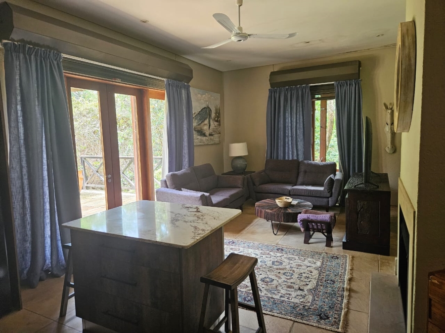 To Let 6 Bedroom Property for Rent in White River Country Estate Mpumalanga