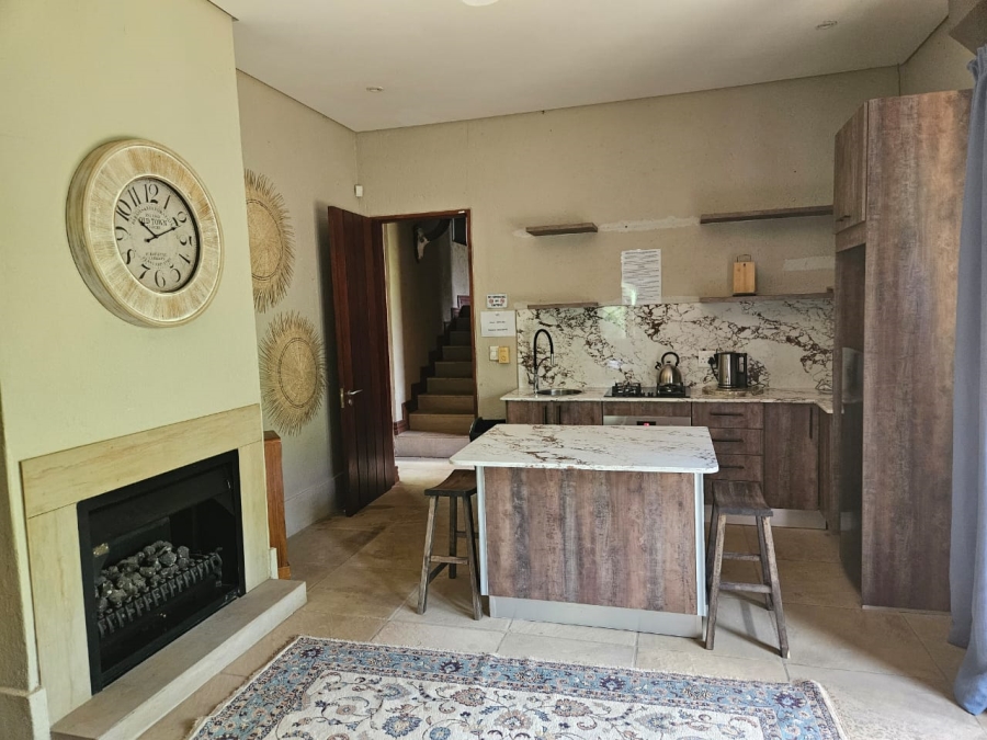 To Let 6 Bedroom Property for Rent in White River Country Estate Mpumalanga