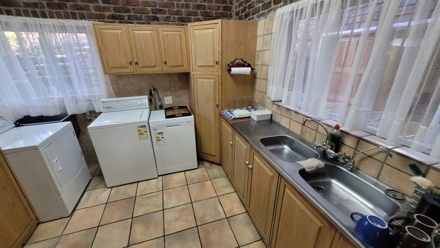 To Let 3 Bedroom Property for Rent in West Acres Mpumalanga
