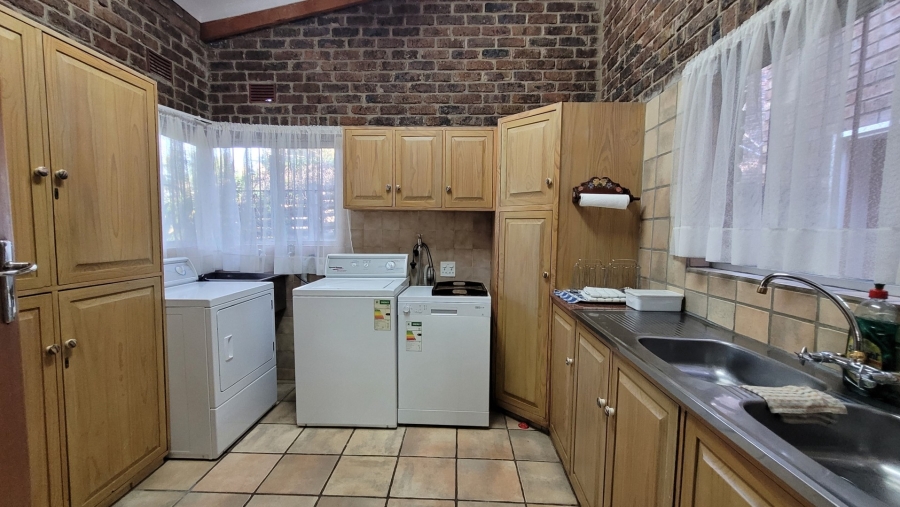To Let 3 Bedroom Property for Rent in West Acres Mpumalanga