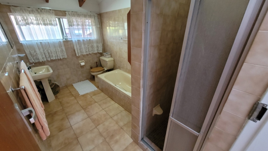 To Let 3 Bedroom Property for Rent in West Acres Mpumalanga