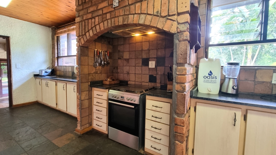 5 Bedroom Property for Sale in White River Ext 6 Mpumalanga