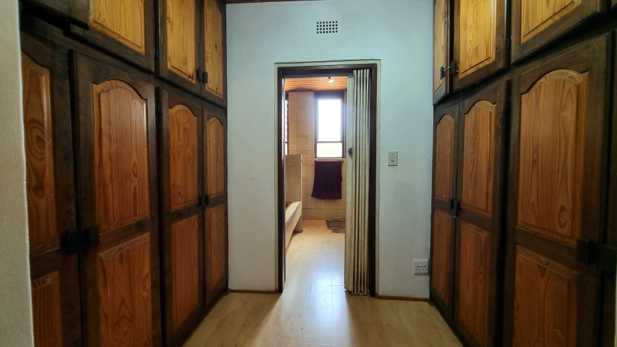 5 Bedroom Property for Sale in White River Ext 6 Mpumalanga