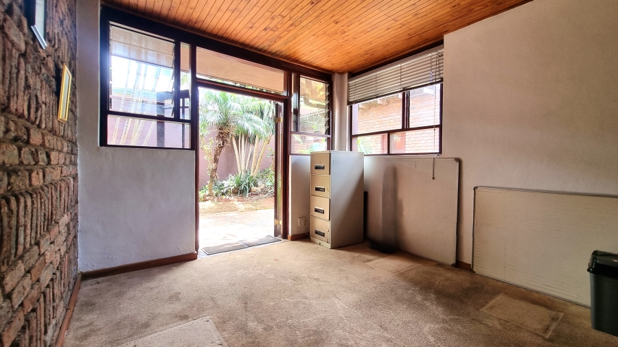 5 Bedroom Property for Sale in White River Ext 6 Mpumalanga