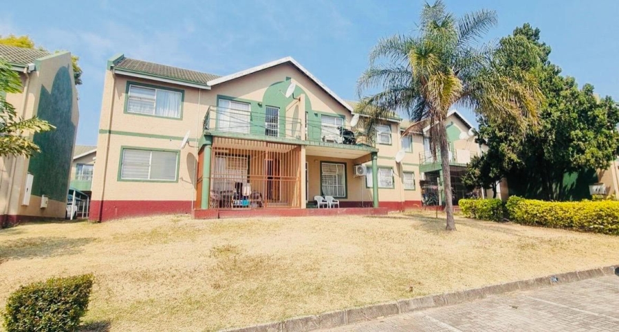 2 Bedroom Property for Sale in West Acres Mpumalanga