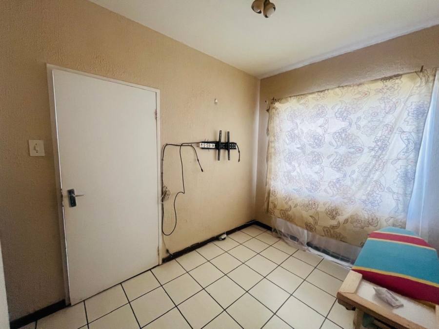 2 Bedroom Property for Sale in West Acres Mpumalanga