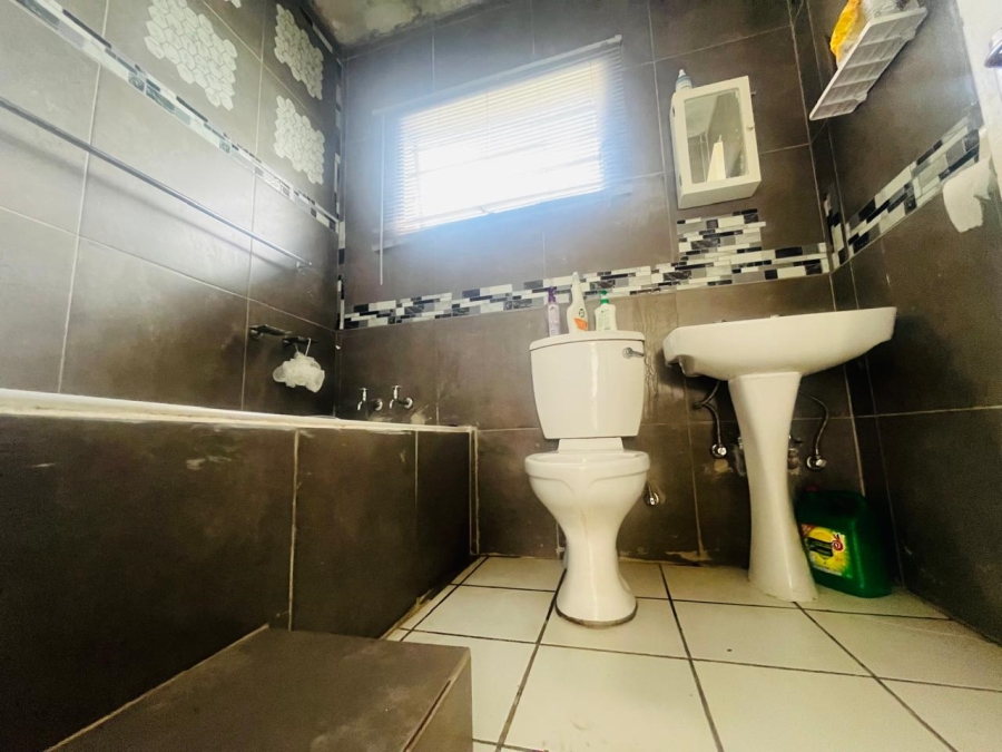 2 Bedroom Property for Sale in West Acres Mpumalanga