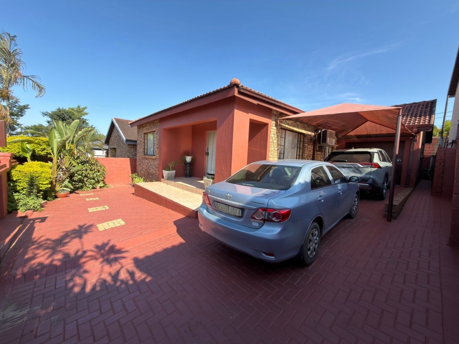 3 Bedroom Property for Sale in West Acres Mpumalanga