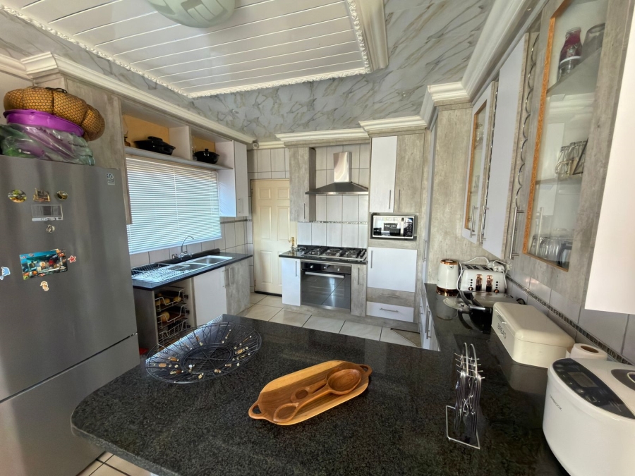 3 Bedroom Property for Sale in West Acres Mpumalanga