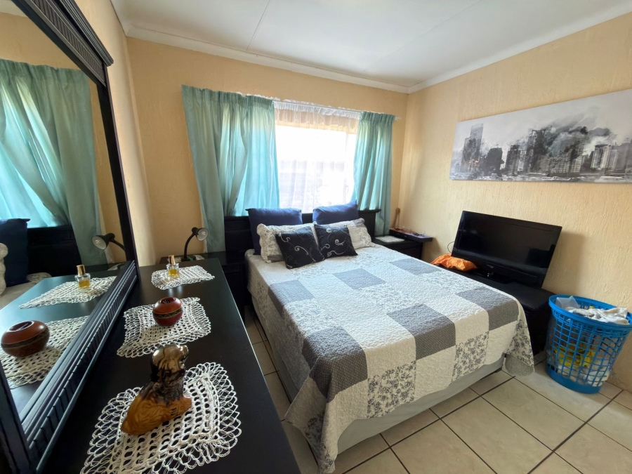 3 Bedroom Property for Sale in West Acres Mpumalanga
