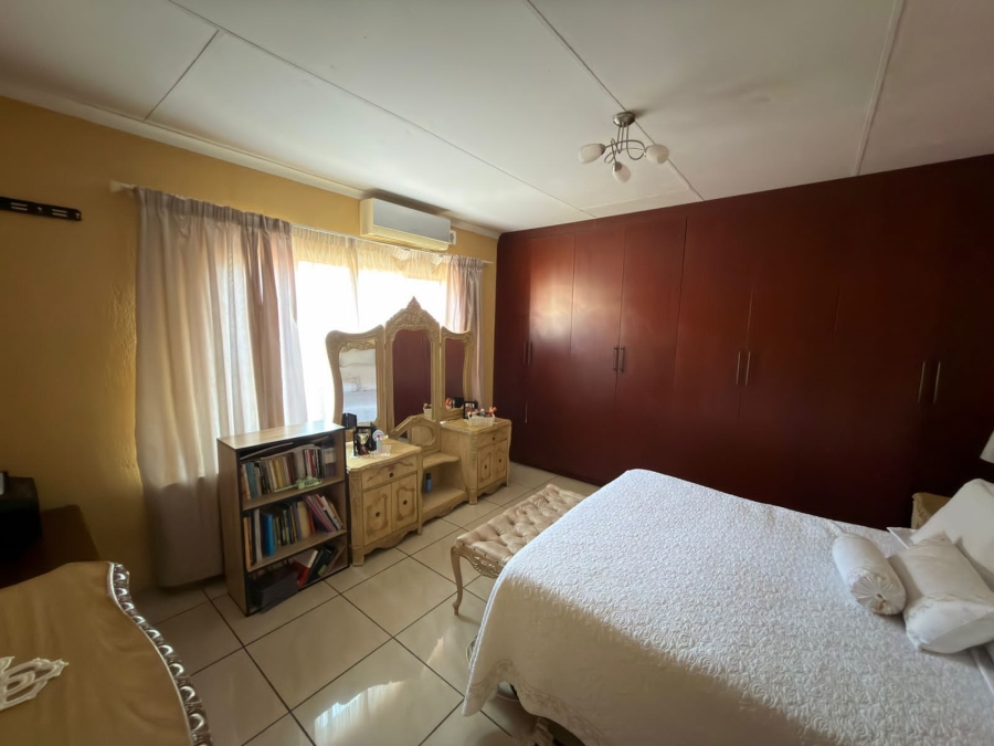 3 Bedroom Property for Sale in West Acres Mpumalanga