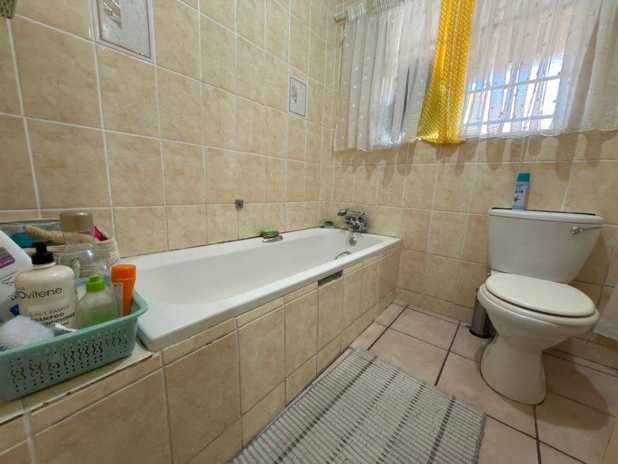 3 Bedroom Property for Sale in West Acres Mpumalanga