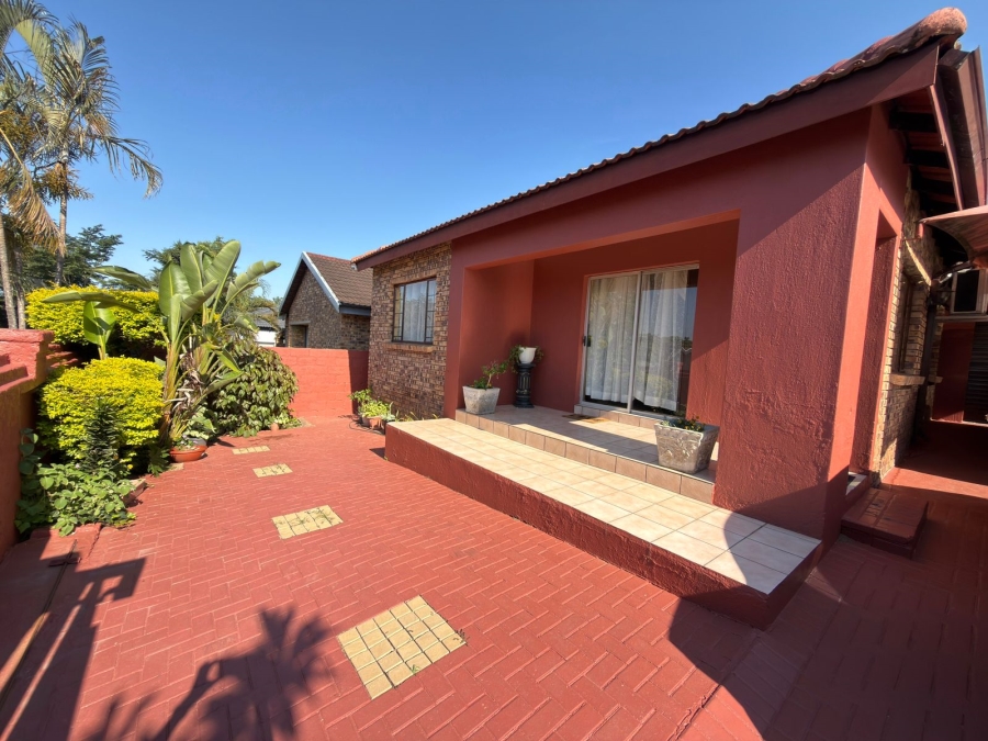 3 Bedroom Property for Sale in West Acres Mpumalanga