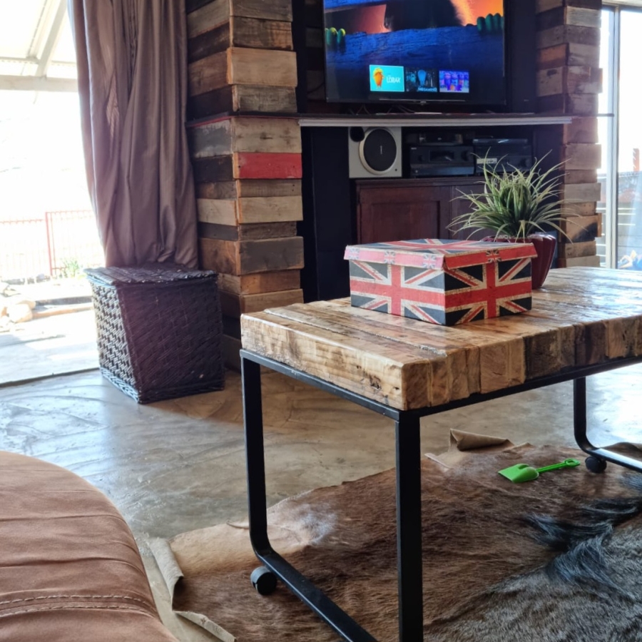 5 Bedroom Property for Sale in Volksrust Mpumalanga