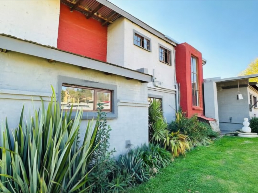 5 Bedroom Property for Sale in Volksrust Mpumalanga