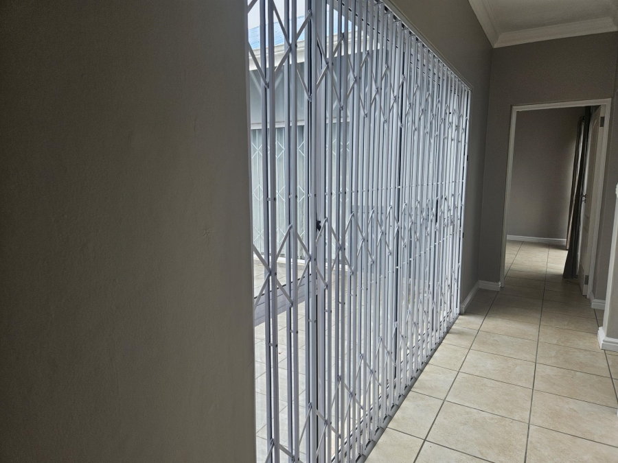 4 Bedroom Property for Sale in Bankenveld Mpumalanga