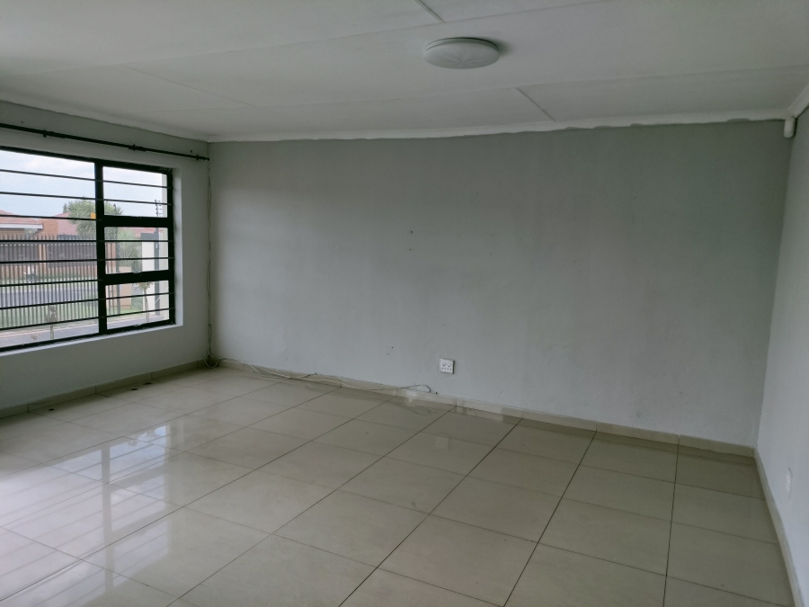 To Let 3 Bedroom Property for Rent in Reyno Ridge Mpumalanga