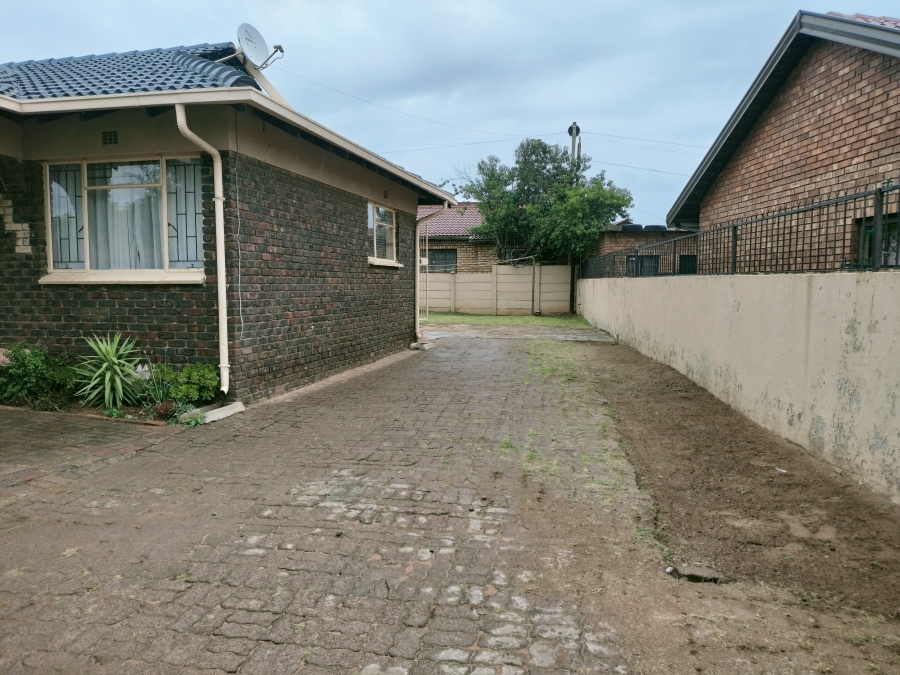 To Let 3 Bedroom Property for Rent in Kwaguqa Mpumalanga