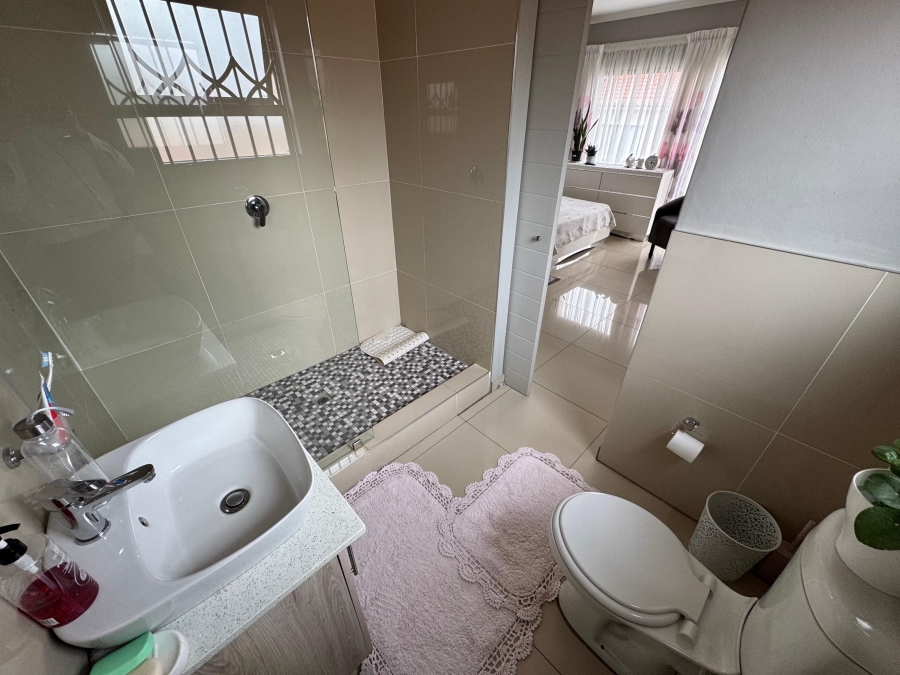 3 Bedroom Property for Sale in Jackaroo A H Mpumalanga