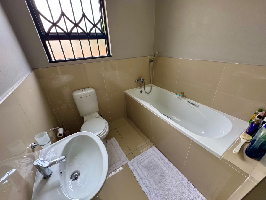 3 Bedroom Property for Sale in Jackaroo A H Mpumalanga