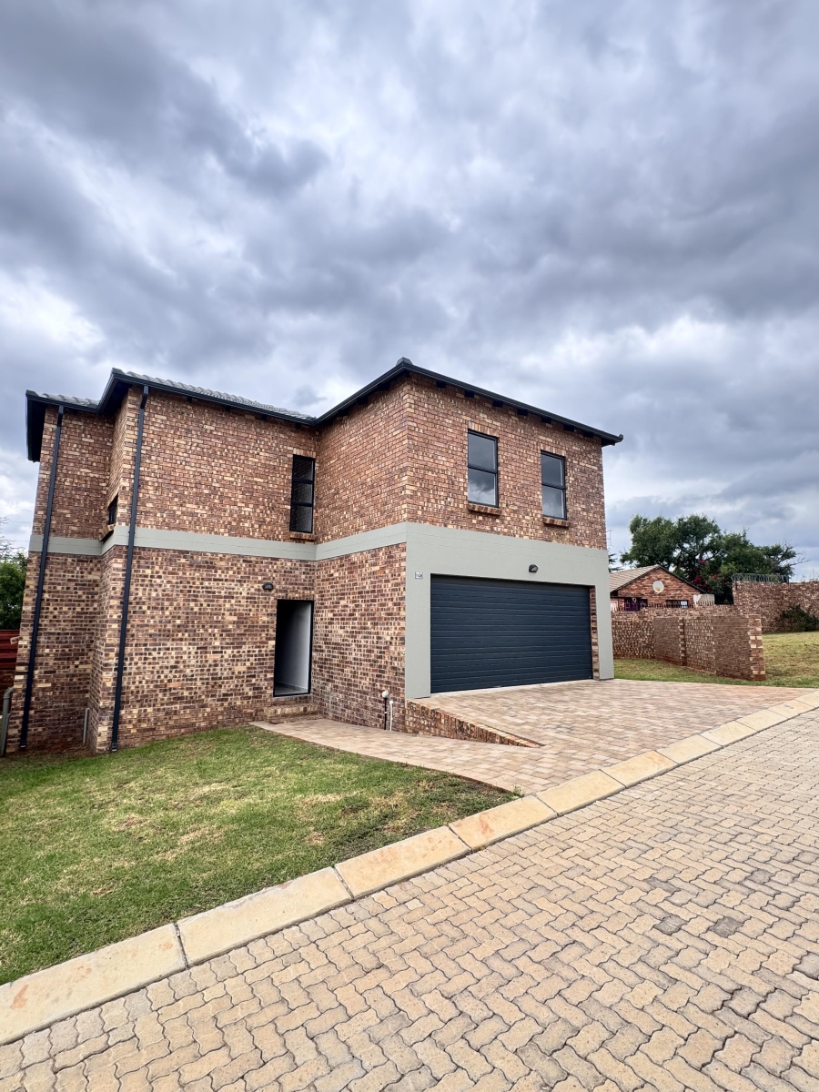 4 Bedroom Property for Sale in Die Heuwel Mpumalanga