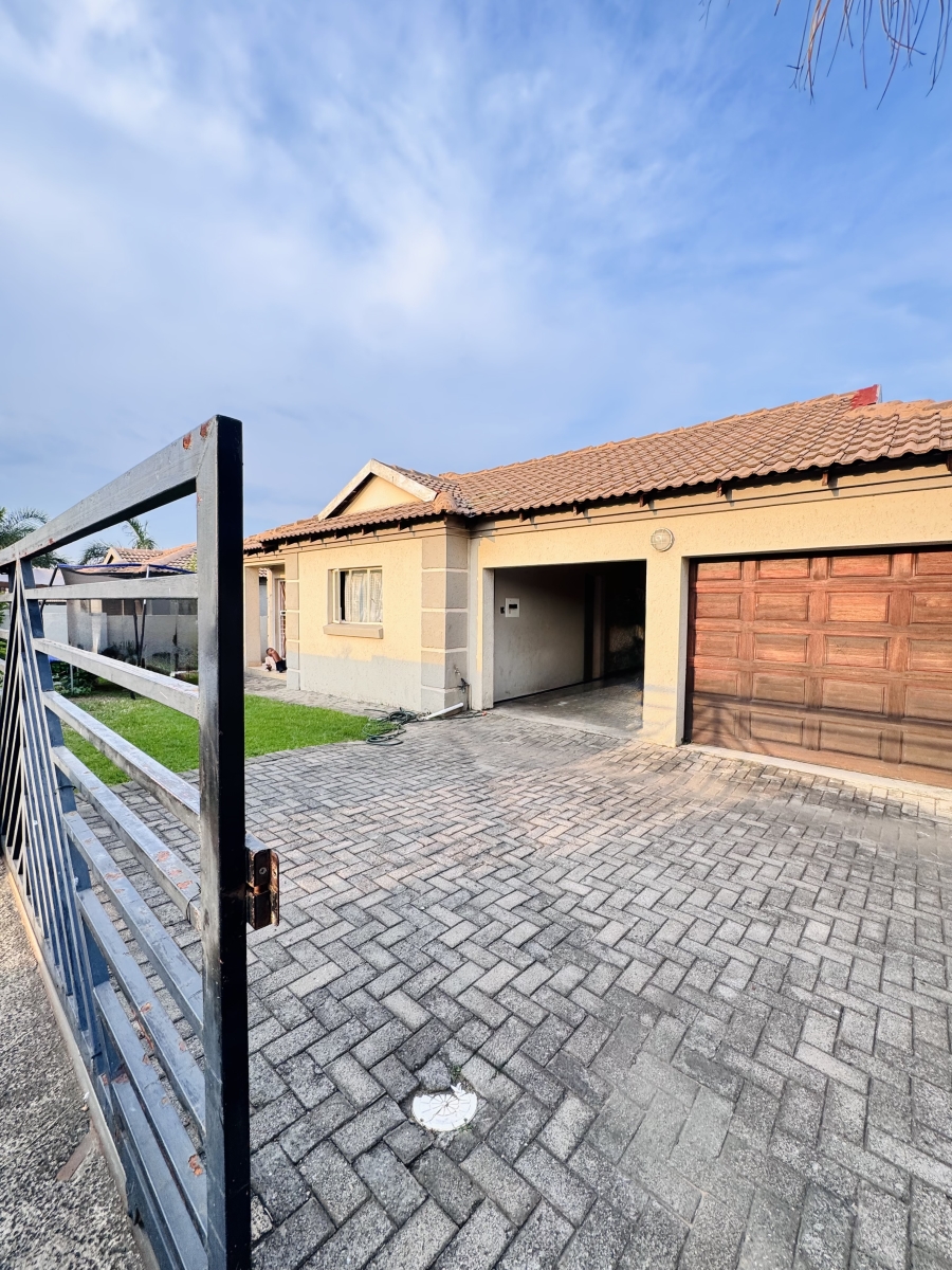 3 Bedroom Property for Sale in Hoeveld Park Mpumalanga