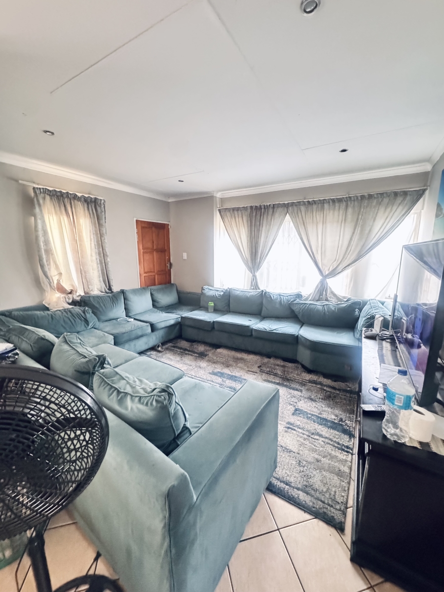 3 Bedroom Property for Sale in Hoeveld Park Mpumalanga