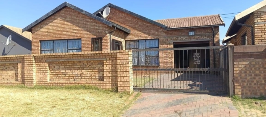 To Let 3 Bedroom Property for Rent in Kwaguqa Mpumalanga