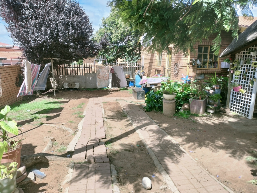 2 Bedroom Property for Sale in Tasbet Park Mpumalanga