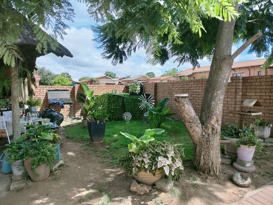 2 Bedroom Property for Sale in Tasbet Park Mpumalanga