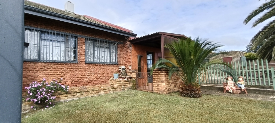 4 Bedroom Property for Sale in Die Heuwel Ext 1 Mpumalanga
