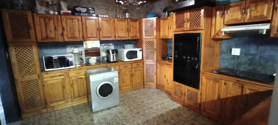 4 Bedroom Property for Sale in Die Heuwel Ext 1 Mpumalanga