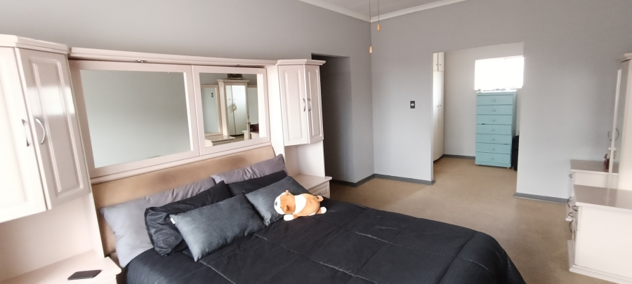 4 Bedroom Property for Sale in Die Heuwel Ext 1 Mpumalanga