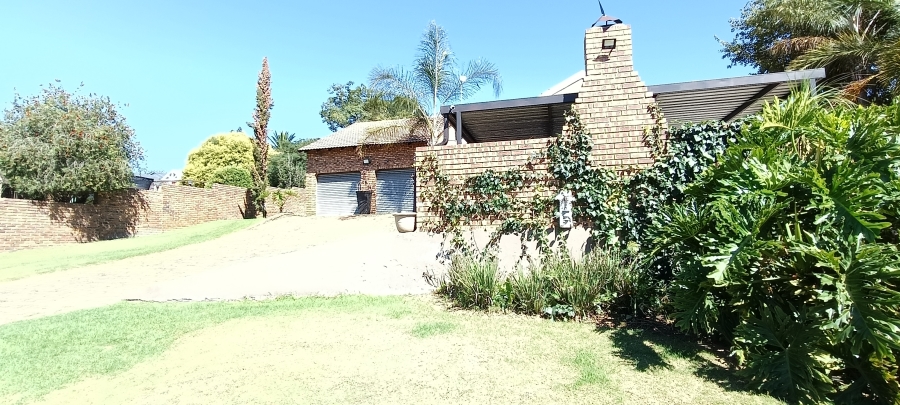 3 Bedroom Property for Sale in Model Park Mpumalanga