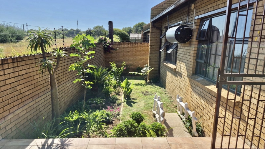 2 Bedroom Property for Sale in Model Park Mpumalanga