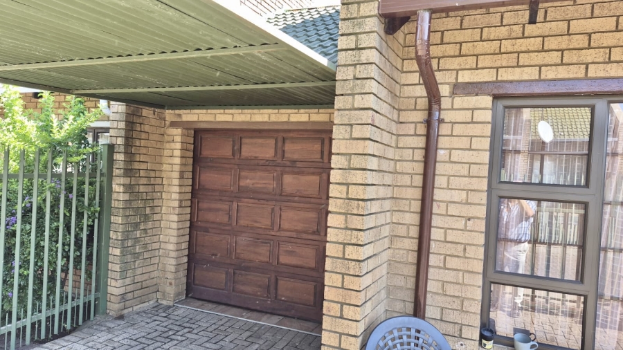 2 Bedroom Property for Sale in Model Park Mpumalanga