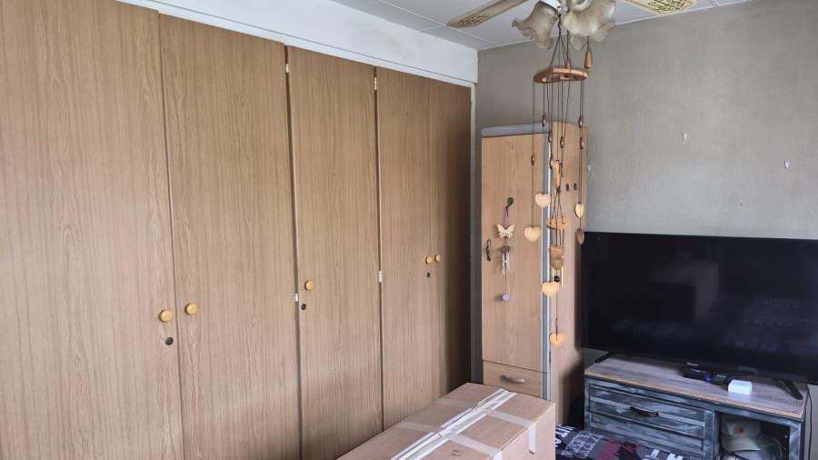 2 Bedroom Property for Sale in Model Park Mpumalanga