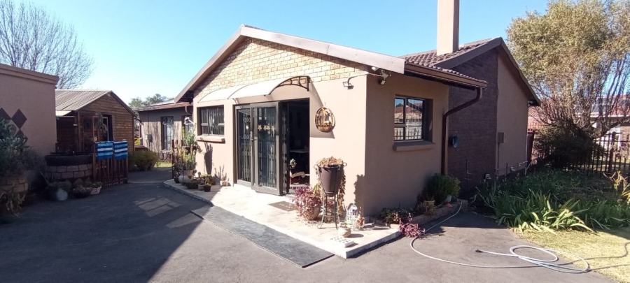 4 Bedroom Property for Sale in Kruinpark Mpumalanga
