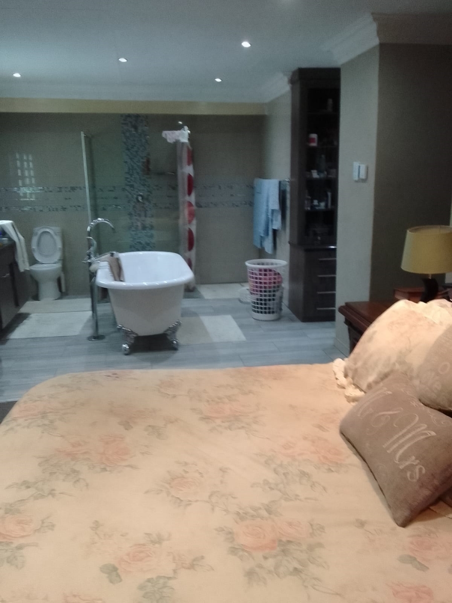 4 Bedroom Property for Sale in Kruinpark Mpumalanga