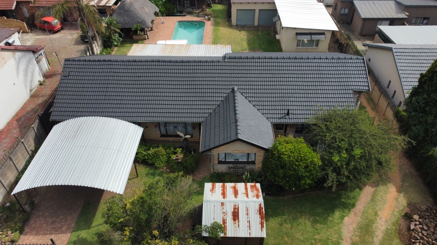 3 Bedroom Property for Sale in Model Park Mpumalanga