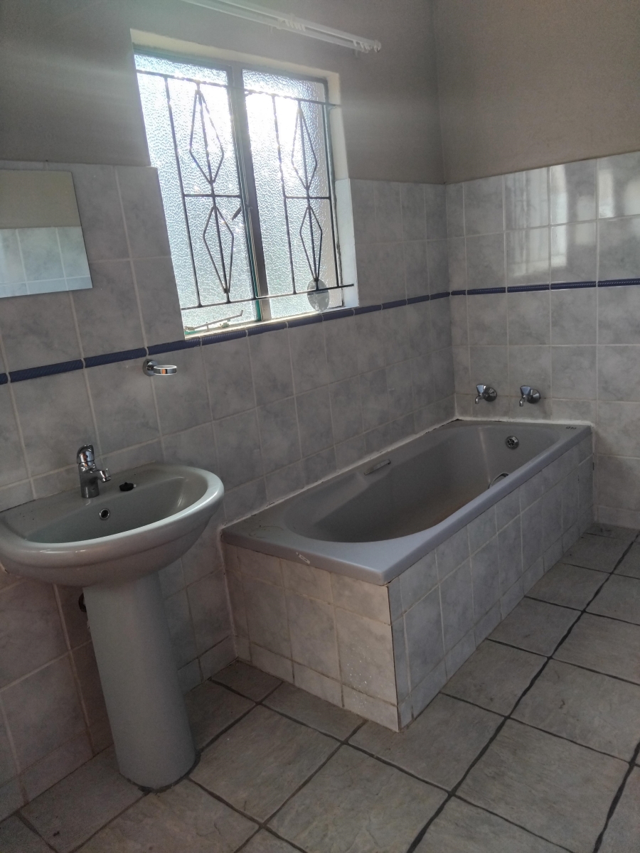 3 Bedroom Property for Sale in Barberton Mpumalanga