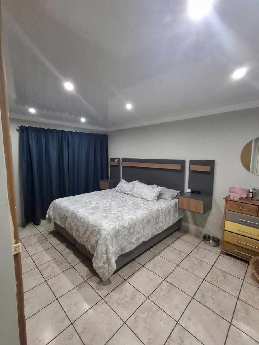 3 Bedroom Property for Sale in Suidheuwel Mpumalanga