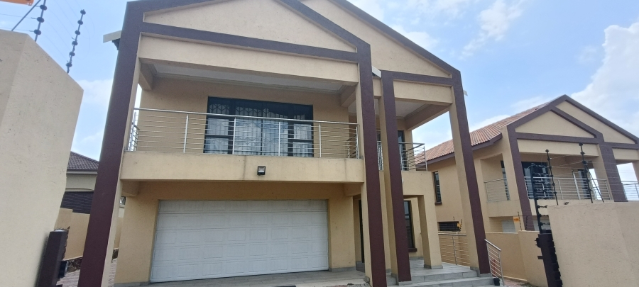 4 Bedroom Property for Sale in Model Park Mpumalanga