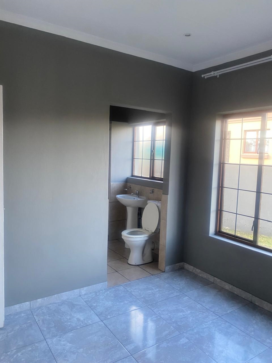 3 Bedroom Property for Sale in Jackaroo Park Mpumalanga