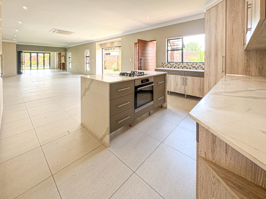 3 Bedroom Property for Sale in Nelspruit Ext 14 Mpumalanga