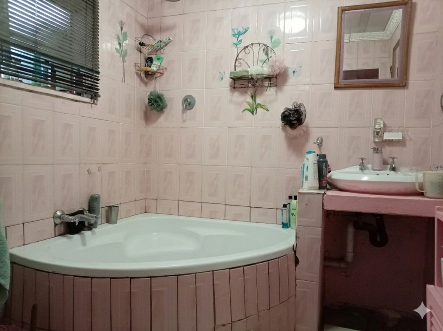 4 Bedroom Property for Sale in Standerton Mpumalanga