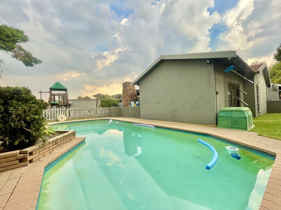 4 Bedroom Property for Sale in Secunda Mpumalanga