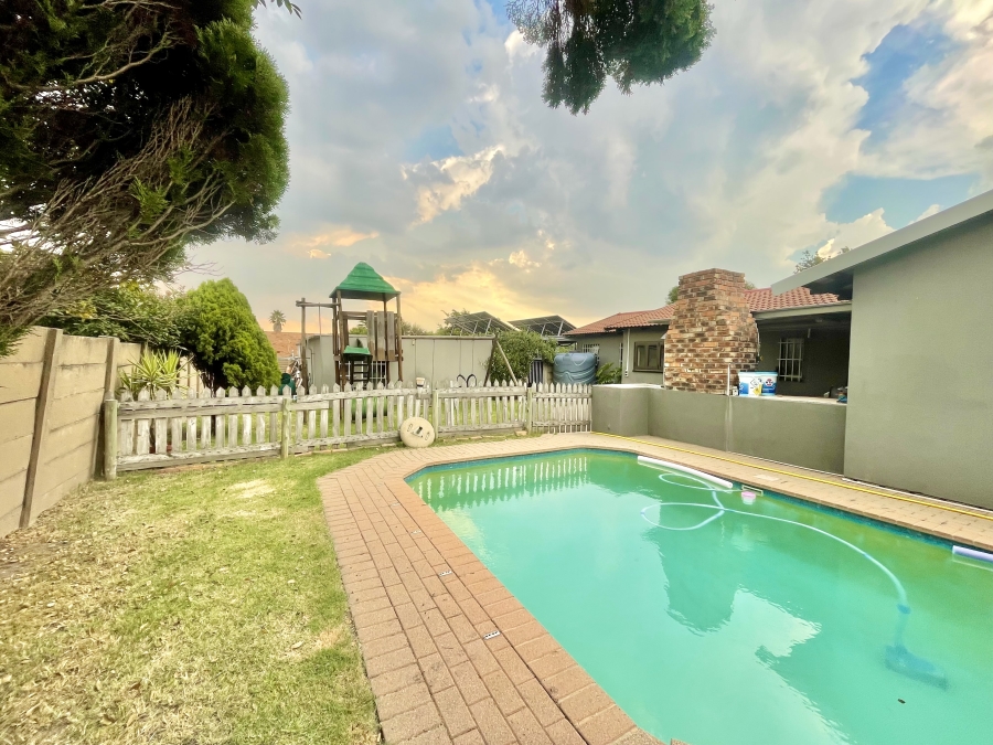 4 Bedroom Property for Sale in Secunda Mpumalanga